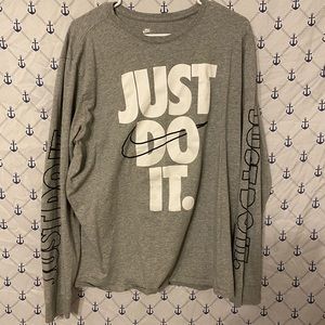 Men’s Nike long sleeve